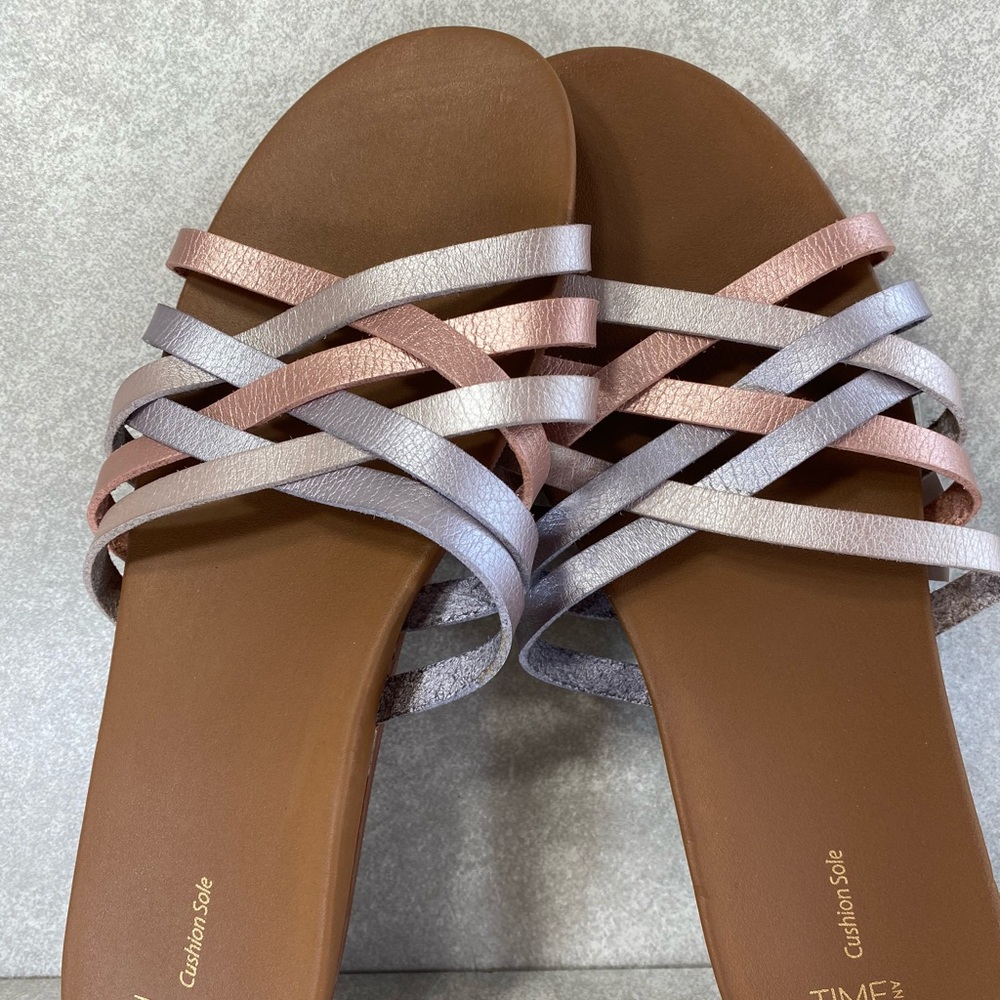 Woman’s Sandals
